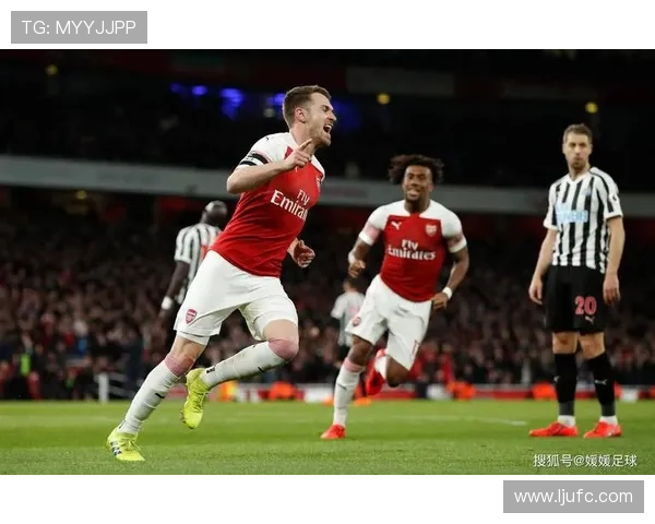 森林老板与贝尼特斯共赏奥林匹亚科斯对阵阿森纳精彩赛事